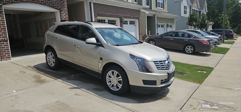 2013 Cadillac SRX Luxury Crossover SUV - Great Value! (Salvage Title)